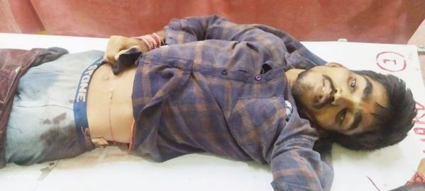 मानसिक कमजोर युवक की चाकू मार हत्या, नाबालिग गिरफ्तार