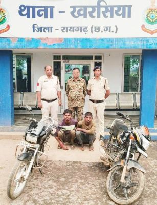 मदद के बहाने बाइक-नगदी लूट, 2 बंदी 