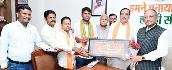  सुकमा में सब्जी विक्रेताओं को हटाने का मामला पहुंचा सीएम हाउस