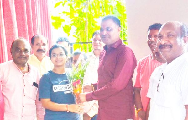 राष्ट्रीय शूटिंग खिलाड़ी कोमल का सम्मान