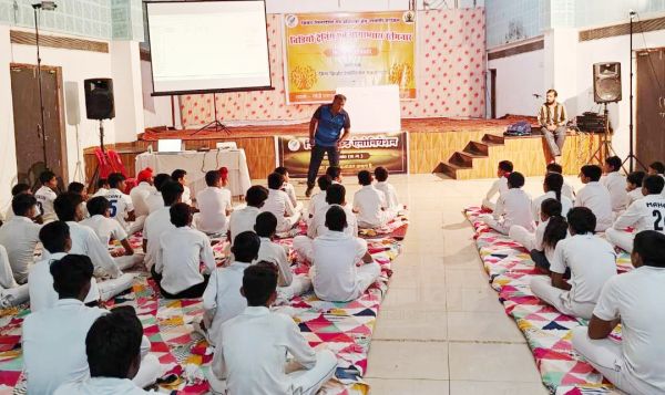वीडियो ट्रेनिंग और योगाभ्यास  पर सेमीनार आयोजित