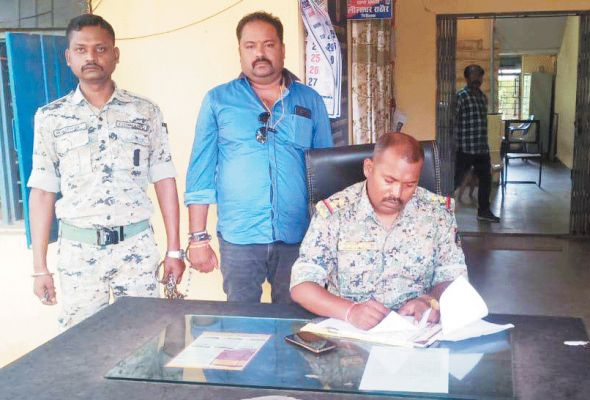 गाड़ी हटाने के नाम पर विवाद, एडीजे के ड्राइवर को पीटा, आरोपी गिरफ्तार