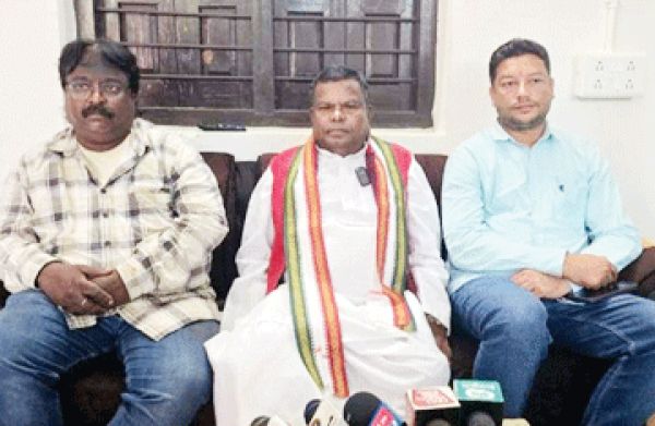 लखमा ने कैबिनेट मंत्री केदार पर लगाए कई आरोप