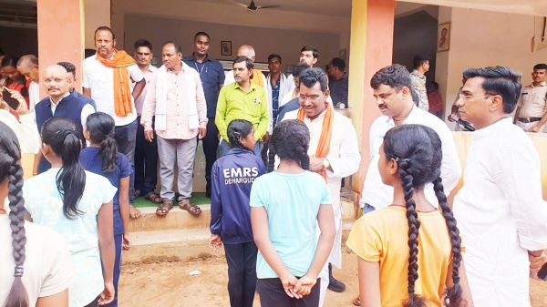 एकलव्य आवासीय विद्यालय में अव्यवस्था, विधायक ने जताई नाराजगी