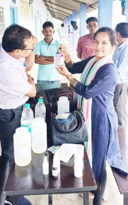 खबर का असर: पीएचई टीम तारलागुड़ा पोटाकेबिनो के बोरिंगों की जांच करने पहुंची