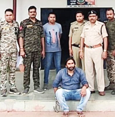 सोलर सिस्टम लगाने ग्रामीणों से लाखों की ठगी, आरोपी बंदी