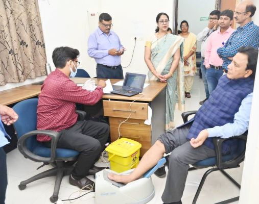 एनटीपीसी लारा में  बीएमडी जांच शिविर 