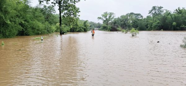 बारिश : तेलंगाना से टूटा बीजापुर का संपर्क