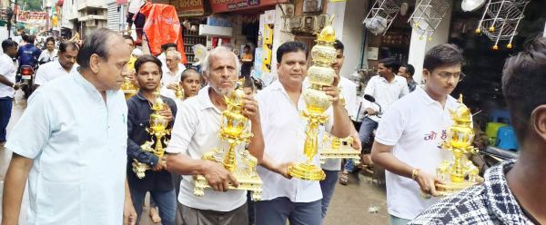 दिगंबर जैन मंदिर में चातुर्मास कलश की स्थापना
