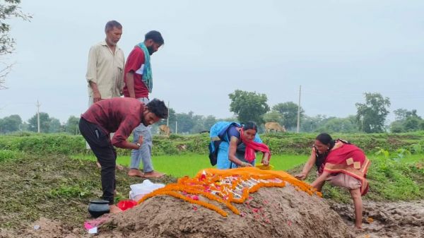 रापुसे अफसर बरैया का अंतिम संस्कार