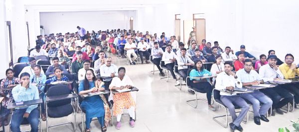 सपने ऐसे देखें, जिसे आगे बढ़ाने में अगली पीढ़ी योगदान दें