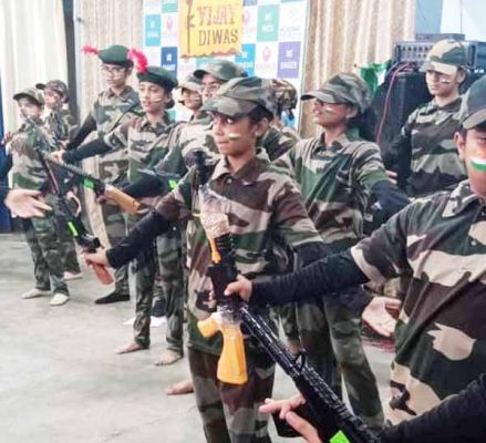 कारगिल विजय दिवस पर शहीदों को दी श्रद्धांजलि