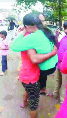 एक ही दिन में आधा दर्जन   को लावारिस कुत्ते ने काटा