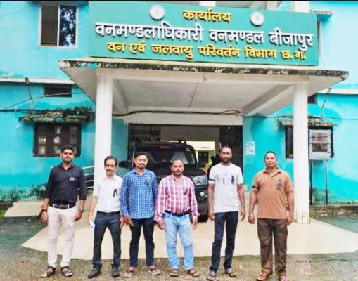 देवेभो वन कर्मियों ने की नियमितीकरण की मांग