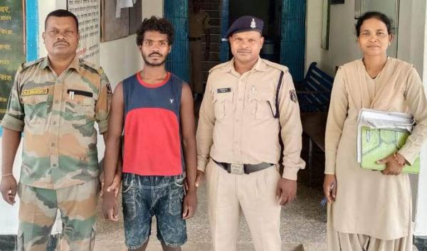 विवाद, चाचा की डंडे से पीटकर हत्या, बंदी