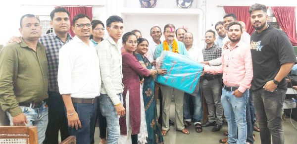 गढ़पायले को सेवानिवृत्ति  पर दी विदाई