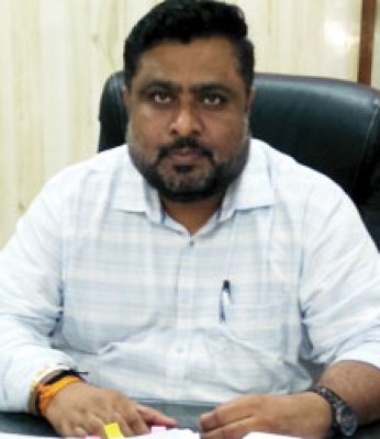 नए सीएमएचओ डॉ. अजय रामटेके ने संभाला कार्यभार