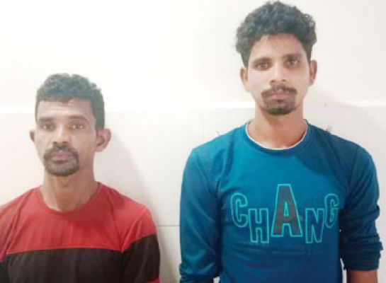 विस्फोटक के साथ दो नक्सली बंदी