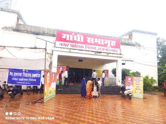 गांधी सभागृह के शिविर में 23 आवेदनों का निराकरण