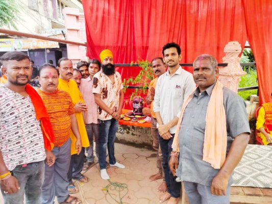 जागृति सेवा समिति ने कराया स्वल्पाहार