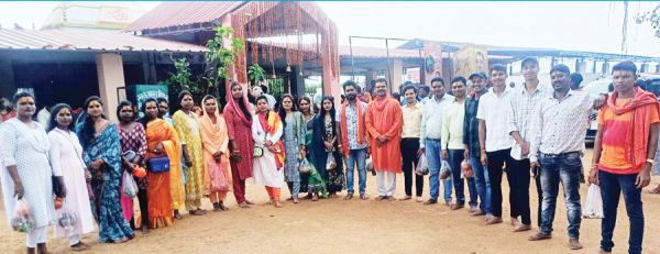 जनजाति गौरव युवा समाज सरगुजा का देवदर्शन कार्यक्रम