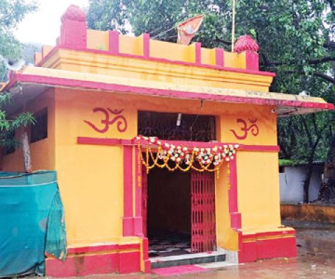 शिव मंदिर में चोरी, दानपेटी से नगदी पार