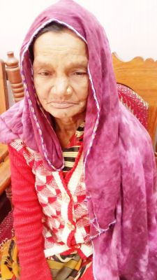 गरियाबंद जिले की वृद्धा का नगरी अस्पताल में उपचार