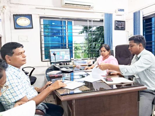 धमतरी, कुरूद, मगरलोड -नगरी के निर्माण कार्यों की समीक्षा