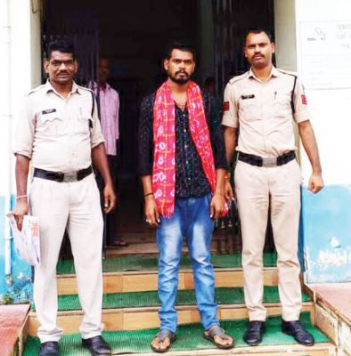 फाइनेंस कम्पनी द्वारा वाहन खींचे जाने से बचने ट्रक में लगाया फर्जी नंबर प्लेट