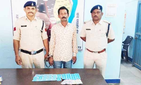 नशीली कैप्सूल संग आरोपी गिरफ्तार