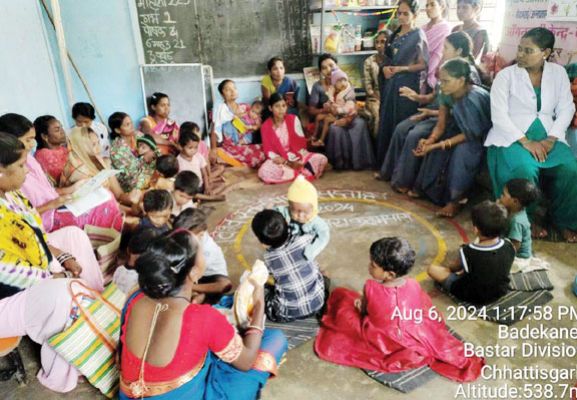  आंगनबाड़ी में स्तनपान सप्ताह मनाया                                 