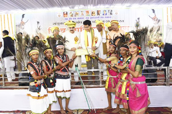 आंगा देव, डांग-डोरी के साथ निकली जग-जवारा यात्रा