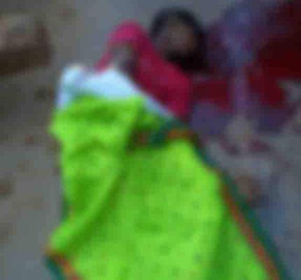 ट्रेलर की चपेट में युवक की मौत  मुआवजे के बाद खुला चक्काजाम