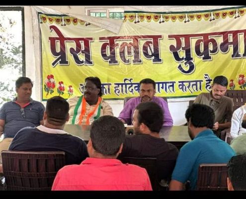 रेत माफिया को बचाने पत्रकारों को गांजा केस में फ़ंसा दिया-हरीश कवासी