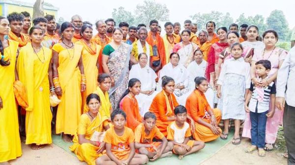 ब्रह्माकुमारी सरिता ने कर्णेश्वर धाम में कांवरियों को दिया परमात्मा शिव का संदेश