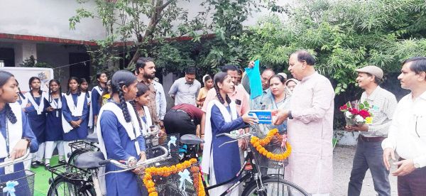 लडक़ा पढ़ेगा तो एक घर गढ़ेगा, लडक़ी पढ़ेगी तो दो घर गढ़ेगी-शिवरतन