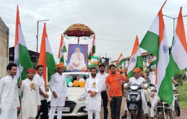 देश भक्ति यात्रा से रंगा बेमेतरा 