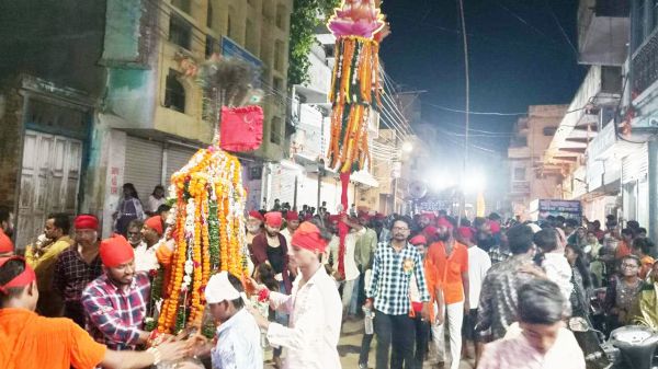 जाहरवीर गोगाजी वीर का देर-शाम निकली निशान व भोजली