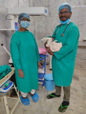 सामुदायिक स्वास्थ्य केंद्र में सफलतापूर्वक सी सेक्शन का ऑपरेशन