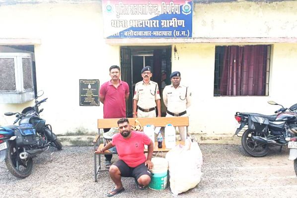 नकली शराब बिक्री, कोचिया गिरफ्तार