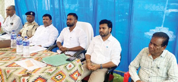 सीतापुर विधायक ने अपराध पर अंकुश लगाने कारोबारियों से सहयोग मांगा