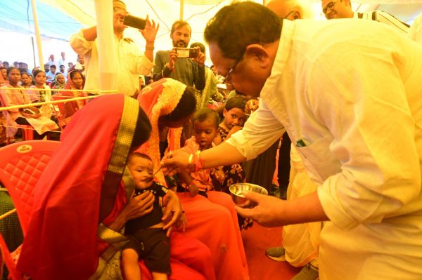 असकला शिविर में 111 हितग्राहियों को 2.28 करोड़ का मुआवजा वितरण