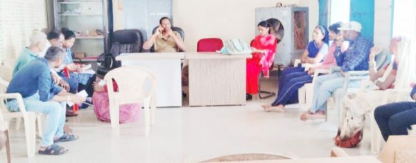 हितग्राही शीघ्र पूर्ण करें अपना आवास-सीईओ