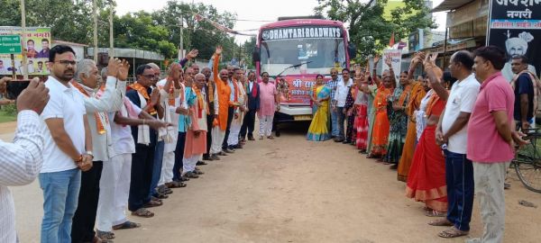 राम नाम के जयकारों के साथ जिले के 133 श्रद्धालु अयोध्या धाम रवाना