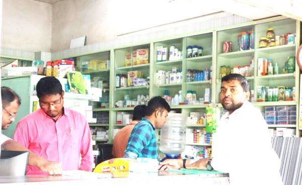 संयुक्त टीम ने किया 7 दवाई दुकानों का निरीक्षण, 3 सील 