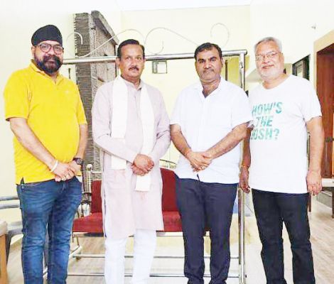 सांसद देवेंद्र प्रताप सिंह से की मुलाकात