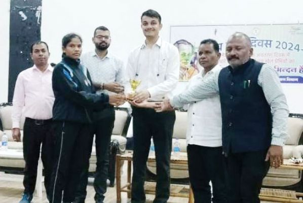 राष्ट्रीय खिलाडिय़ों का सम्मान