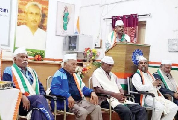 इंटक ने खिलाडिय़ों को किया सम्मानित