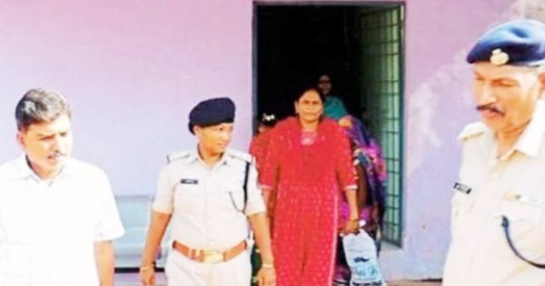 एसपी ने महिला सेल का किया निरीक्षण