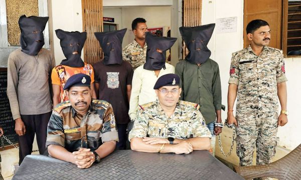 युवती से गैंगरेप, 5 आरोपी गिरफ्तार